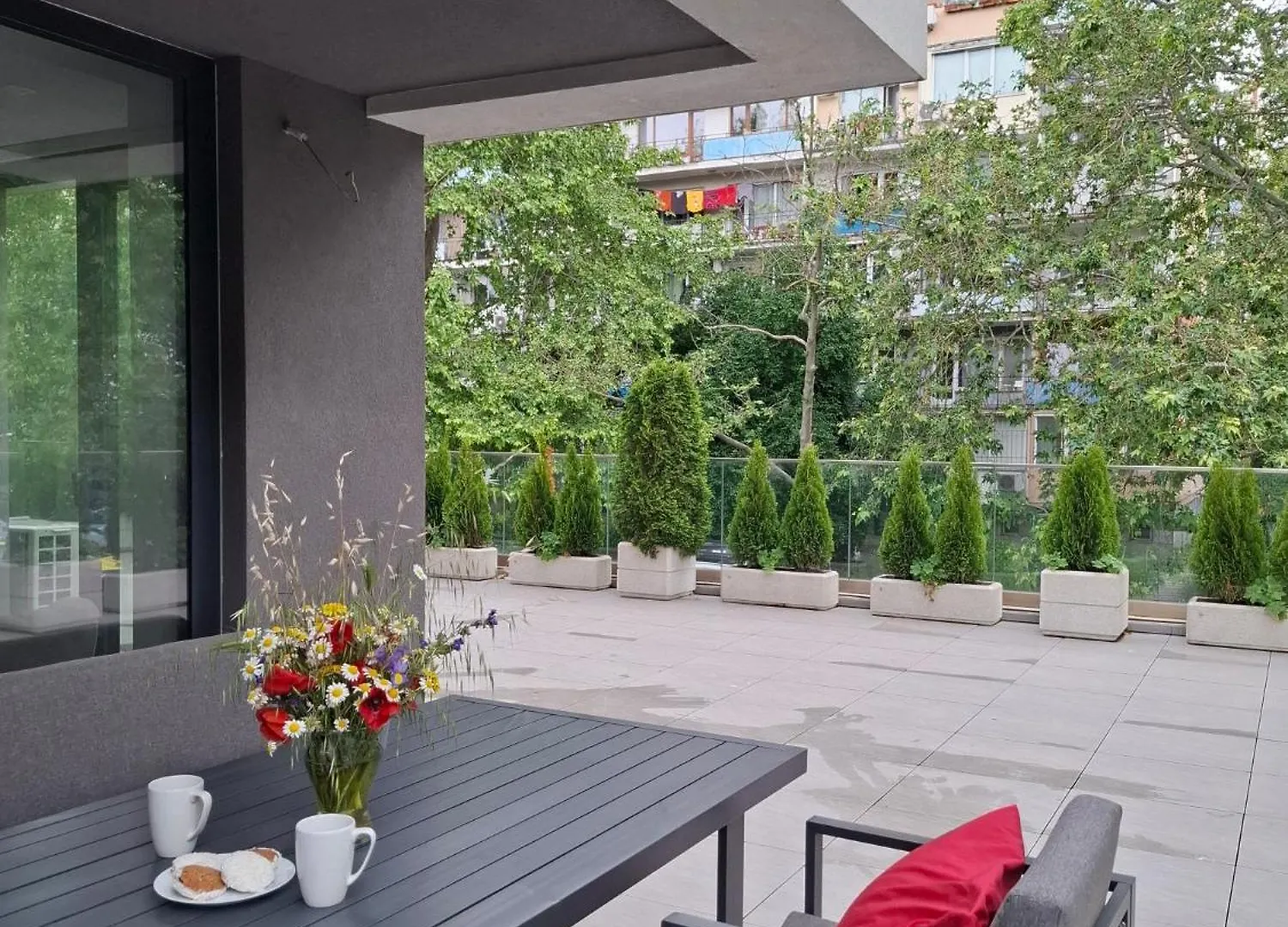 The Terrace Lounge Apartment By Rv Apartments Varna